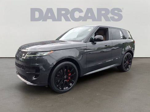 Used 2025 Land Rover Range Rover Sport Dynamic SE AWD/4WD image 3