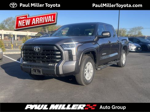 Used 2025 Toyota Tundra SR5 AWD/4WD image 1