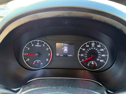 Used 2023 Kia Seltos LX image 11