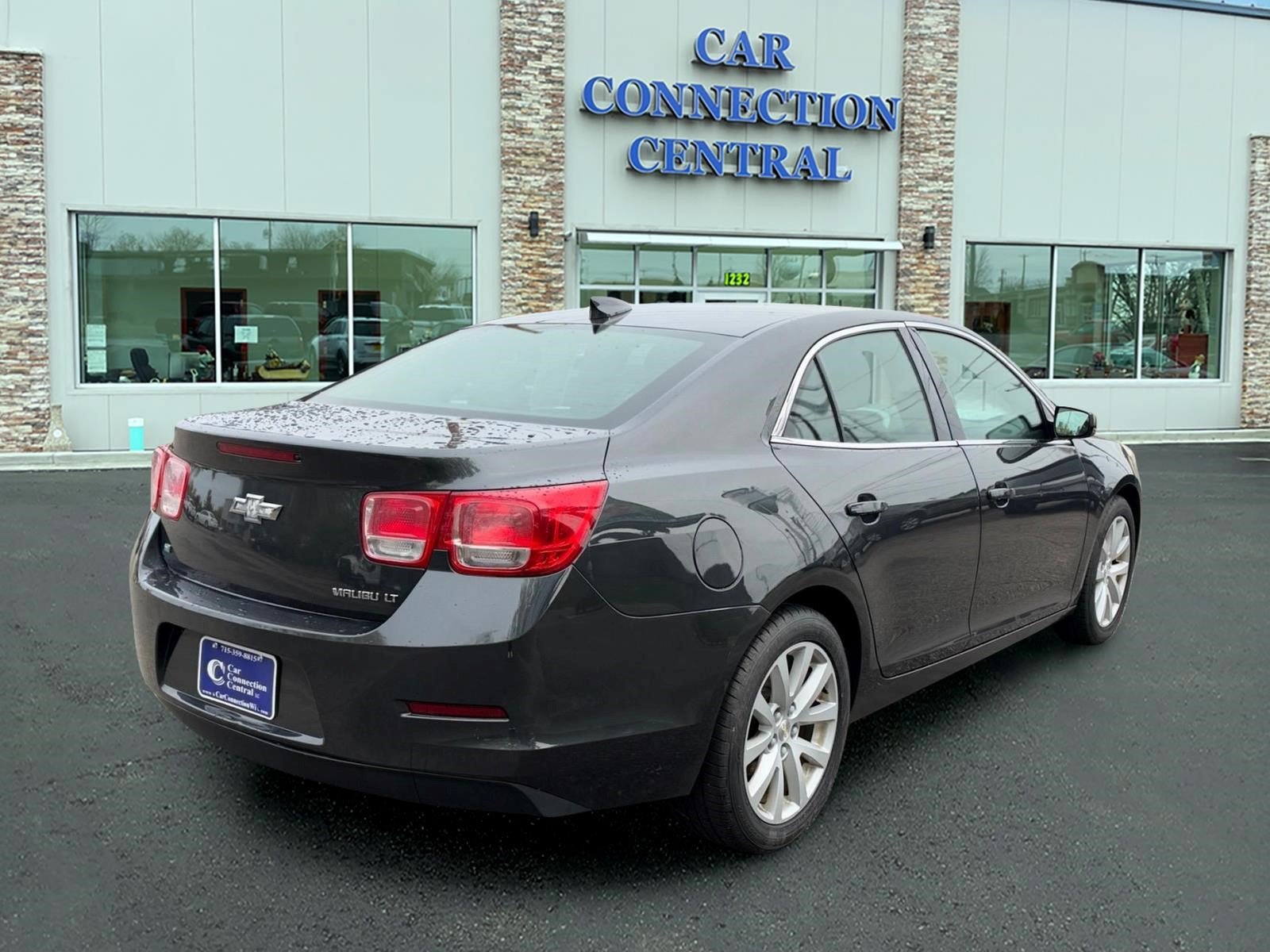 Used 2015 Chevrolet Malibu LT FWD image 4