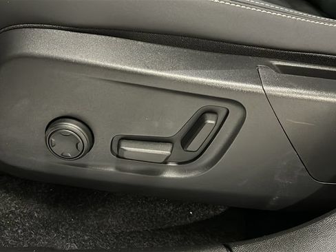 Certified 2023 Volvo XC40 Recharge Plus w/ Protection Package Premier AWD/4WD image 11