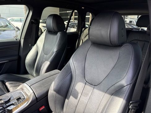 Used 2019 BMW X5 xDrive40i w/ Convenience Package image 3