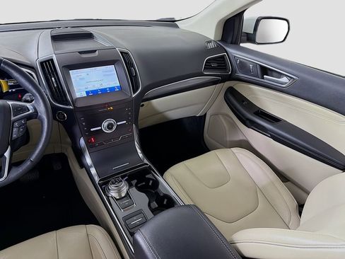 Used 2020 Ford Edge Titanium image 26