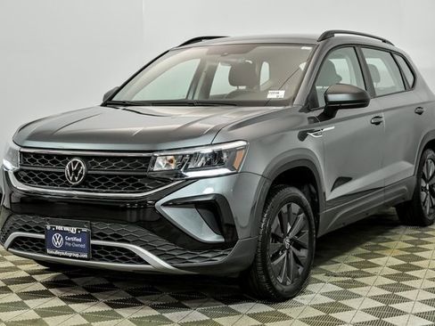 Certified 2023 Volkswagen Taos S image 4