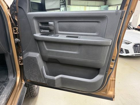 Used 2012 RAM 2500 ST w/ Chrome Appearance Group AWD/4WD image 16