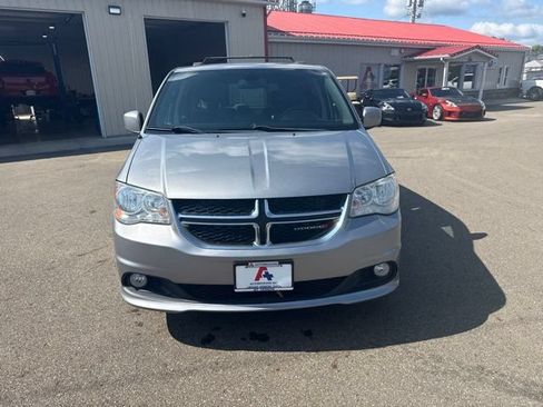 Used 2019 Dodge Grand Caravan SXT FWD image 8