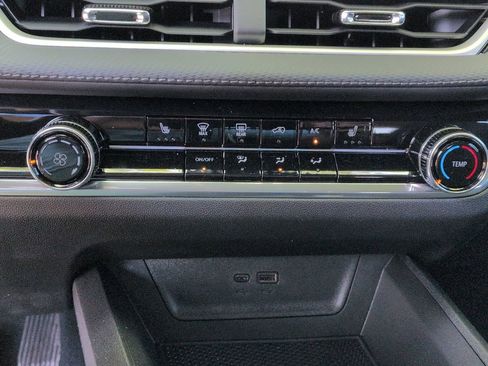 New 2026 Chevrolet Equinox LT w/ Safety and Technology Package image 17