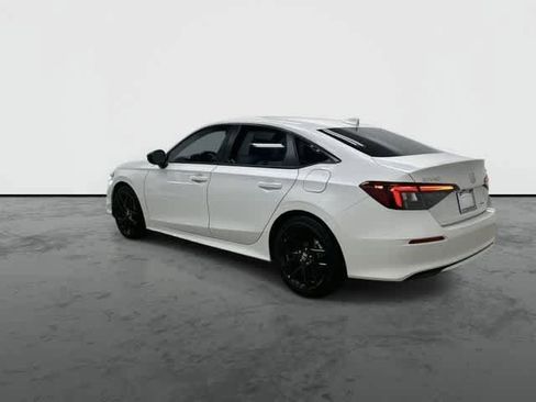 Used 2025 Honda Civic Sport image 9