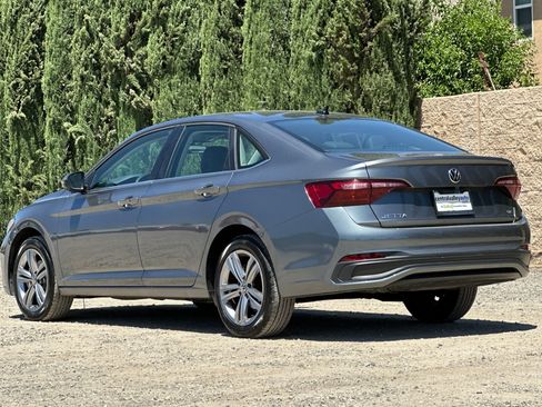 Certified 2024 Volkswagen Jetta SE FWD image 6