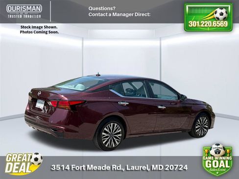 Used 2025 Nissan Altima 2.5 SV FWD image 3