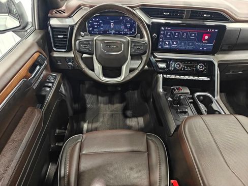 Used 2023 GMC Sierra 1500 Denali w/ Denali Reserve Package AWD/4WD image 4