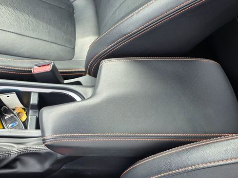 Used 2019 Subaru Crosstrek 2.0i Limited w/ Moonroof Package w/Navigation AWD/4WD image 16