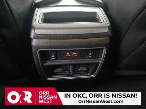Used 2023 Nissan Murano SL w/ SL Moonroof Package image 18