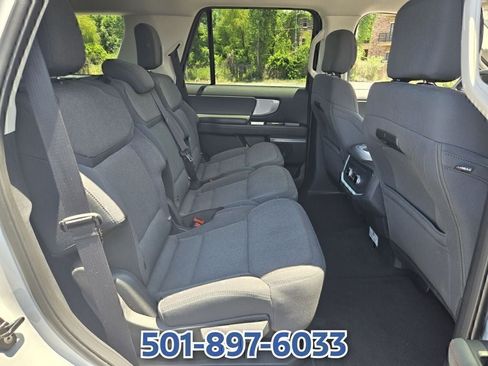 Used 2025 Ford Expedition Active RWD image 18