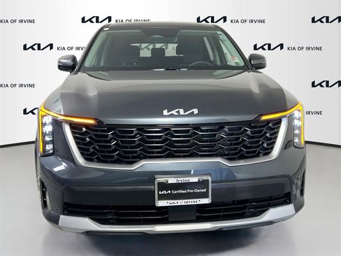 Certified 2024 Kia Sorento LX image 2