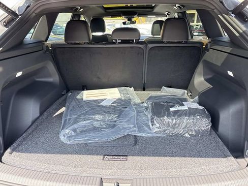 New 2026 Volkswagen Atlas Cross Sport SE image 6