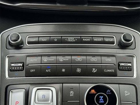Used 2023 Hyundai Santa Fe SEL image 5