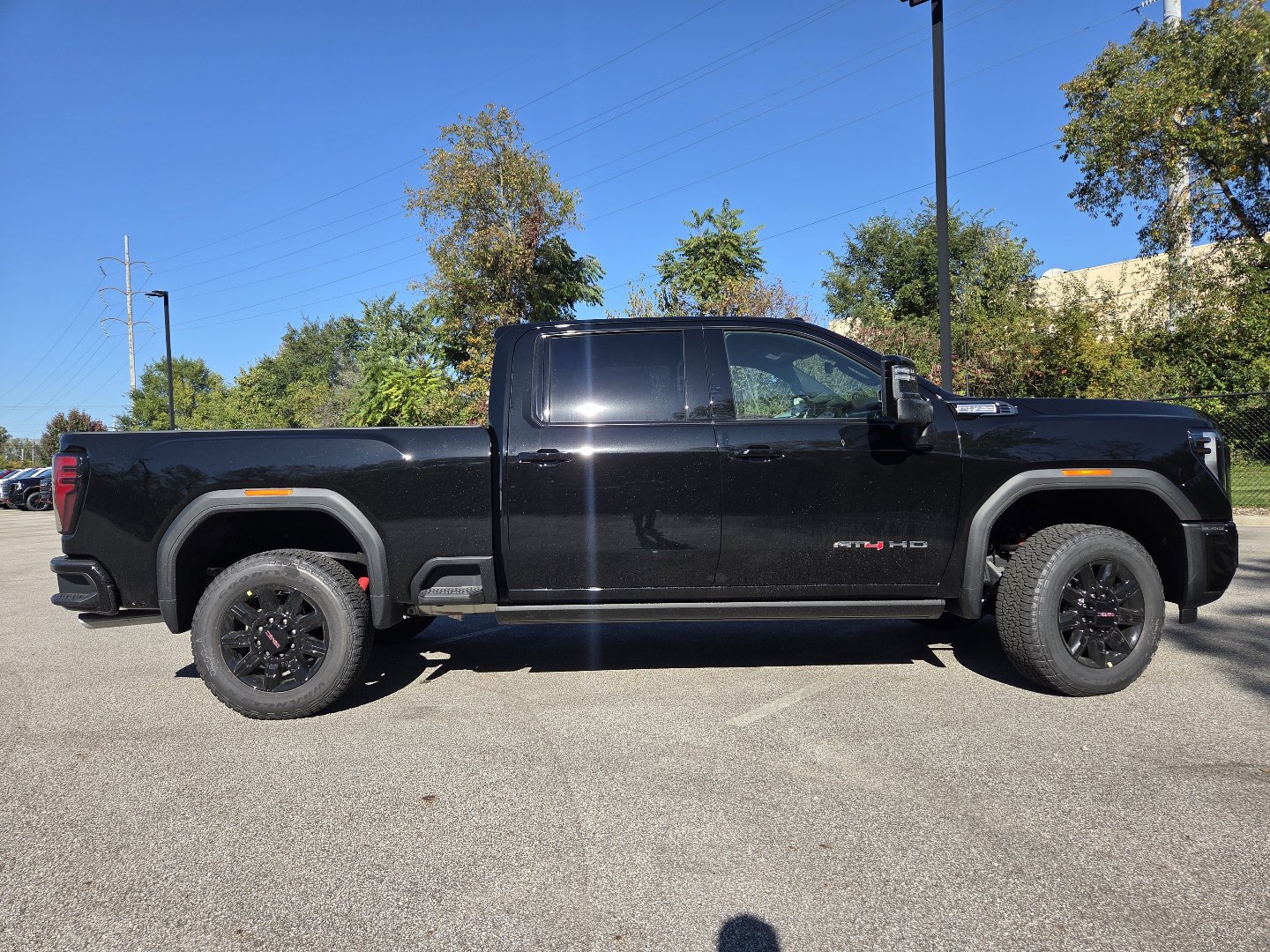 New 2026 GMC Sierra 2500 AT4 w/ Technology Package AWD/4WD image 18