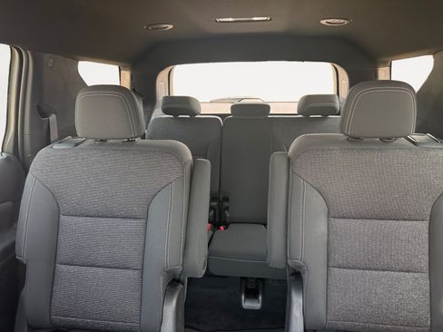 New 2026 Chevrolet Traverse LT w/ Enhanced Driving Package FWD image 13