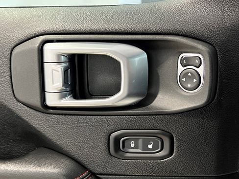 Used 2020 Jeep Wrangler Unlimited Rubicon image 35