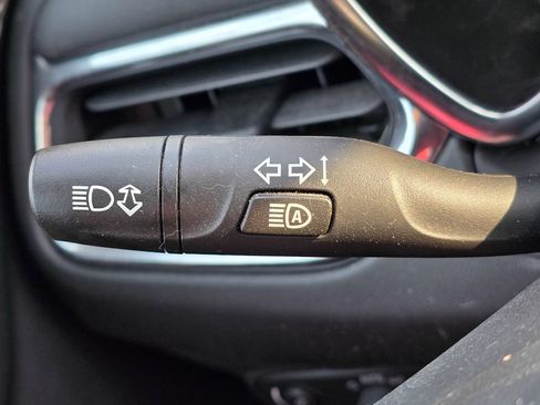 Used 2023 Chevrolet Equinox LT AWD/4WD image 18