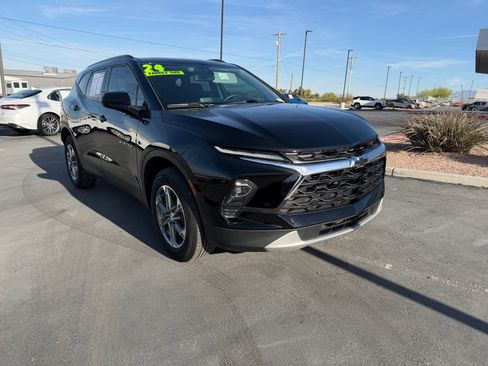 Used 2024 Chevrolet Blazer LT w/ Convenience Package image 1