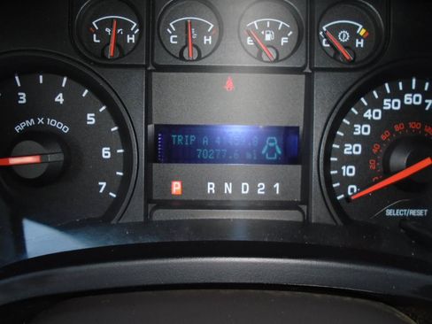 Used 2010 Ford F150 STX RWD image 14