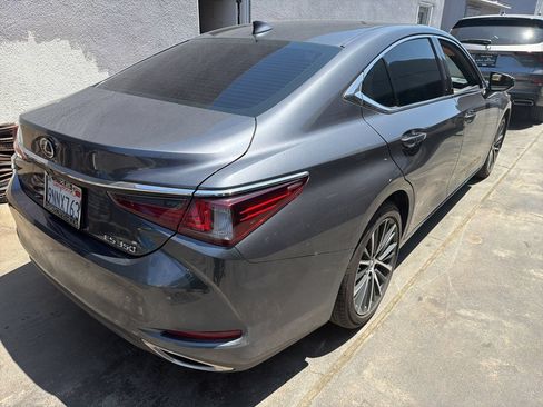 Used 2024 Lexus ES 350 w/ Premium Package FWD image 3