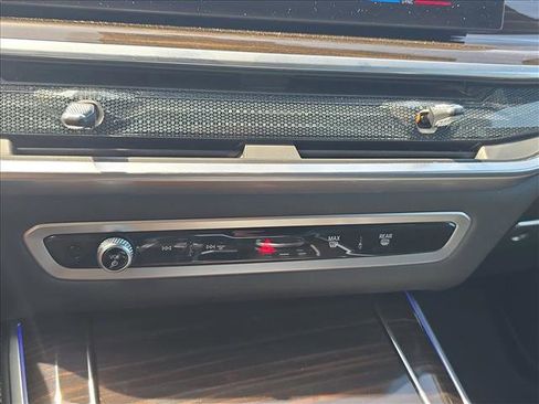 Used 2024 BMW X5 sDrive40i w/ Premium Package RWD image 15