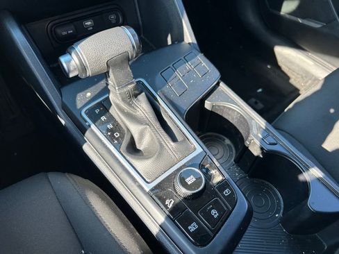 Certified 2024 Kia Sportage LX image 15