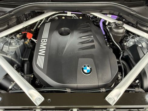 Certified 2025 BMW X5 xDrive40i w/ M Sport Package image 35
