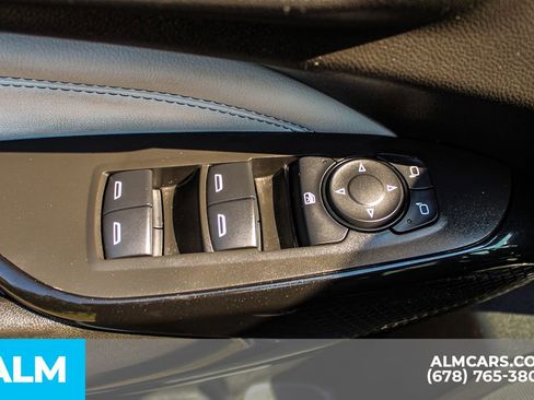 Used 2024 Chevrolet Trax LT image 38