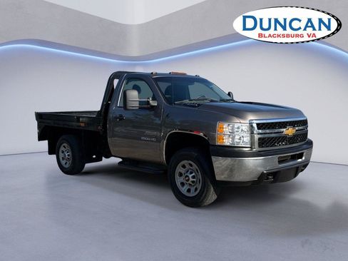 Used 2014 Chevrolet Silverado 2500 W/T w/ Snow Plow Prep Package AWD/4WD image 1
