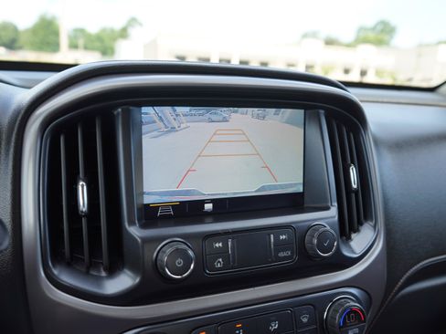 Used 2022 GMC Canyon AT4 w/ Trailering Package AWD/4WD image 15
