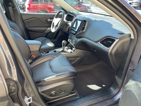 Certified 2022 Jeep Cherokee Limited image 12