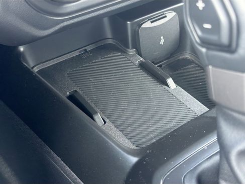 Used 2025 Ford Bronco Outer Banks AWD/4WD image 30
