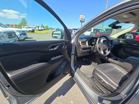Used 2023 GMC Acadia Denali w/ Denali Ultimate Package AWD/4WD image 15