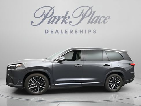 Used 2025 Lexus TX 350 AWD w/ Technology Package image 2