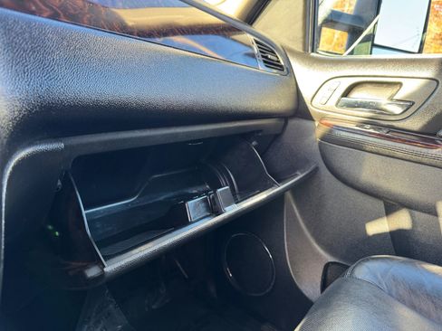 Used 2011 GMC Sierra 3500 Denali image 22