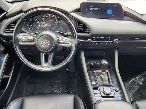 Used 2020 MAZDA MAZDA3 AWD Hatchback w/ Preferred Pkg image 3