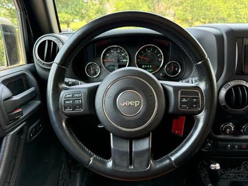 Used 2015 Jeep Wrangler Unlimited Sport w/ Quick Order Package 24S AWD/4WD image 25