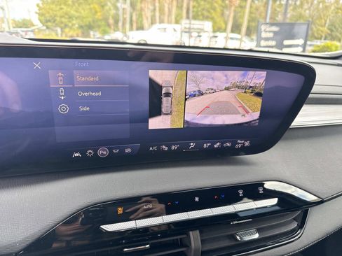 Used 2025 Buick Enclave Preferred image 27