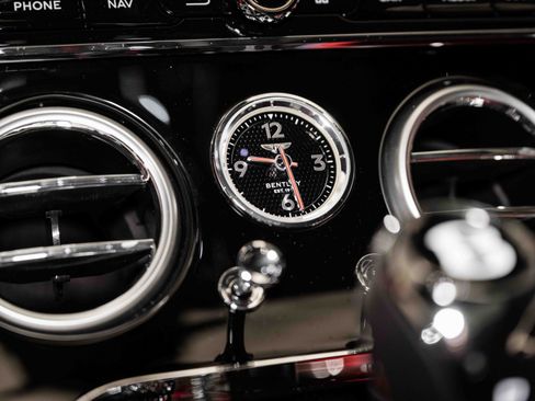 Certified 2024 Bentley Continental GT V8 AWD/4WD image 31