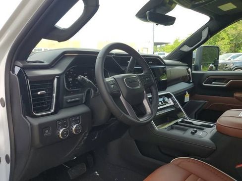 New 2026 GMC Sierra 3500 Denali Ultimate AWD/4WD image 21