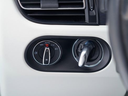 Used 2023 Porsche Macan GTS image 29