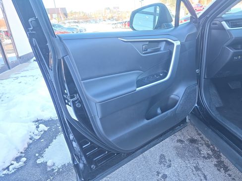 Used 2025 Toyota RAV4 LE image 15