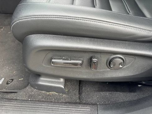 Used 2025 Honda CR-V EX-L image 18