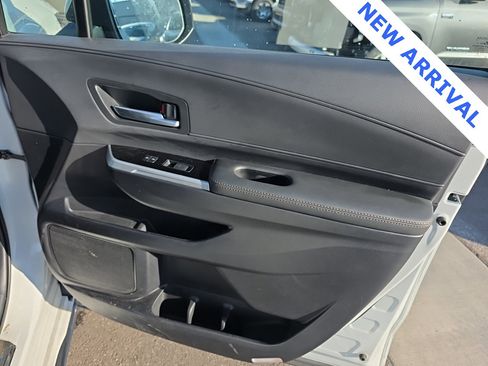 Used 2025 Toyota Sienna Platinum image 54