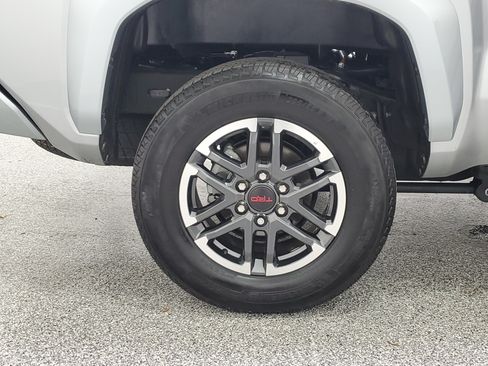 Certified 2025 Toyota Tacoma TRD Sport AWD/4WD image 8