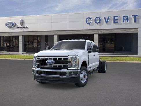 New 2026 Ford F350 XL w/ XL Chrome Package image 2